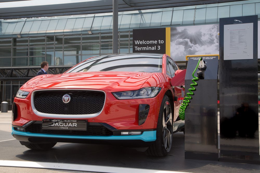 i-pace charging at heathrow with 32 amp green cable